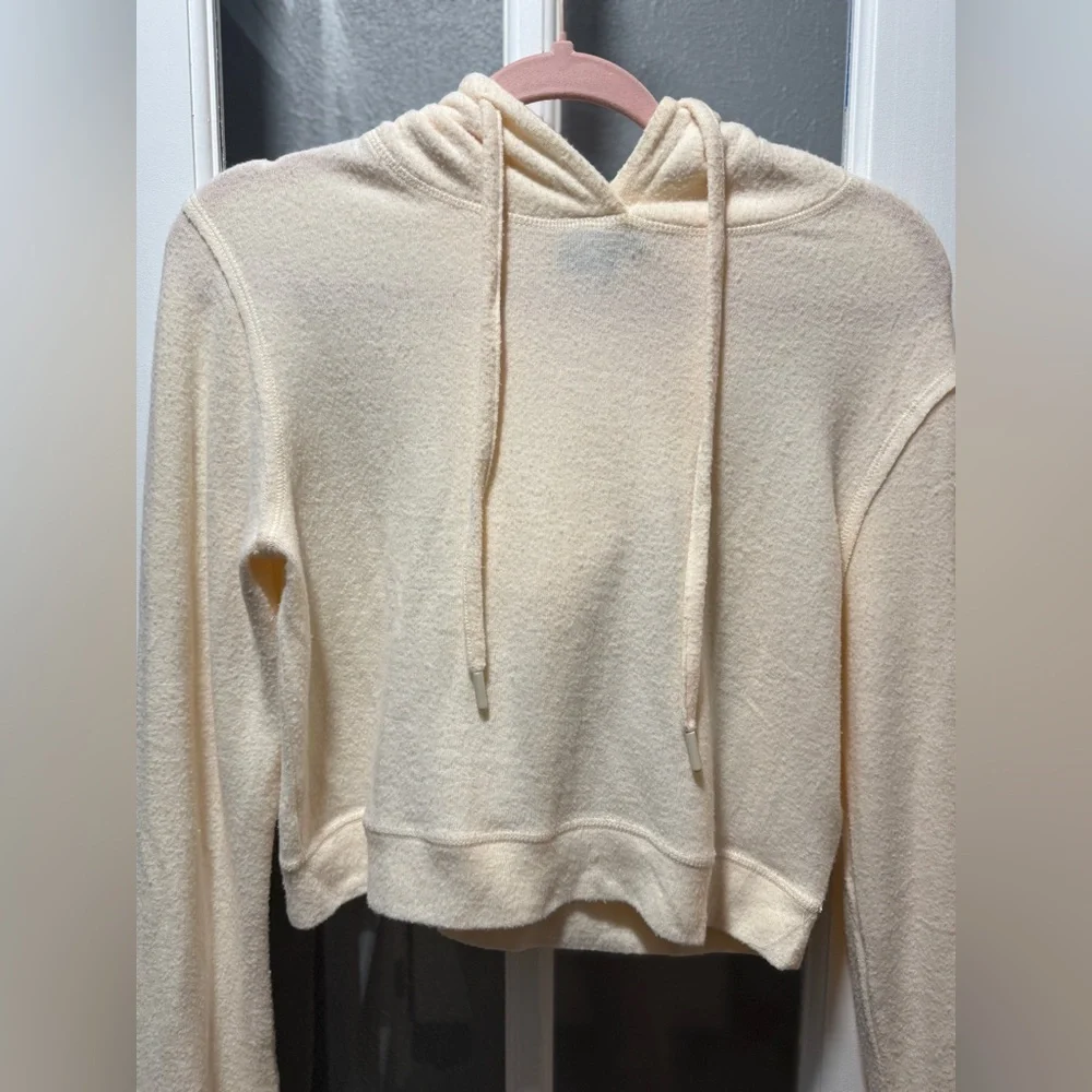 NWOT Mono B Pull Over Fleece Cropped Hoodie - Picture 3 of 7